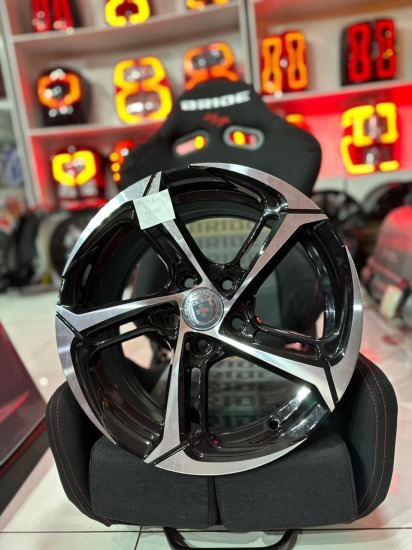 LLANTA ARO 15  5X100 HRE PERFORMANCE