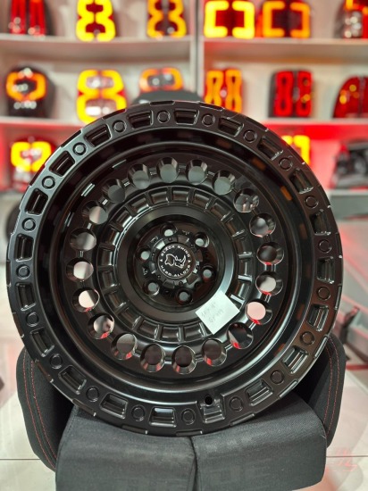 LLANTA RHINO BLACK 6X114 ARO17