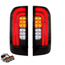 FARO TRASERO LED NP300 FUME NUEVO