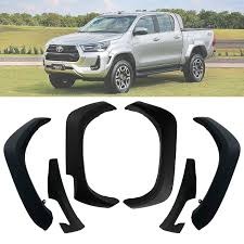 FENDER HILUX SRX