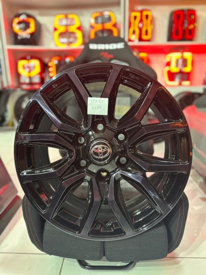 LLANTA 6X139 ARO 17´´ CON CENTRO TOYOTA