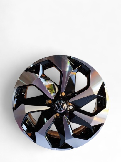 LLANTA VW 4X100 ARO 15 (COD K71)